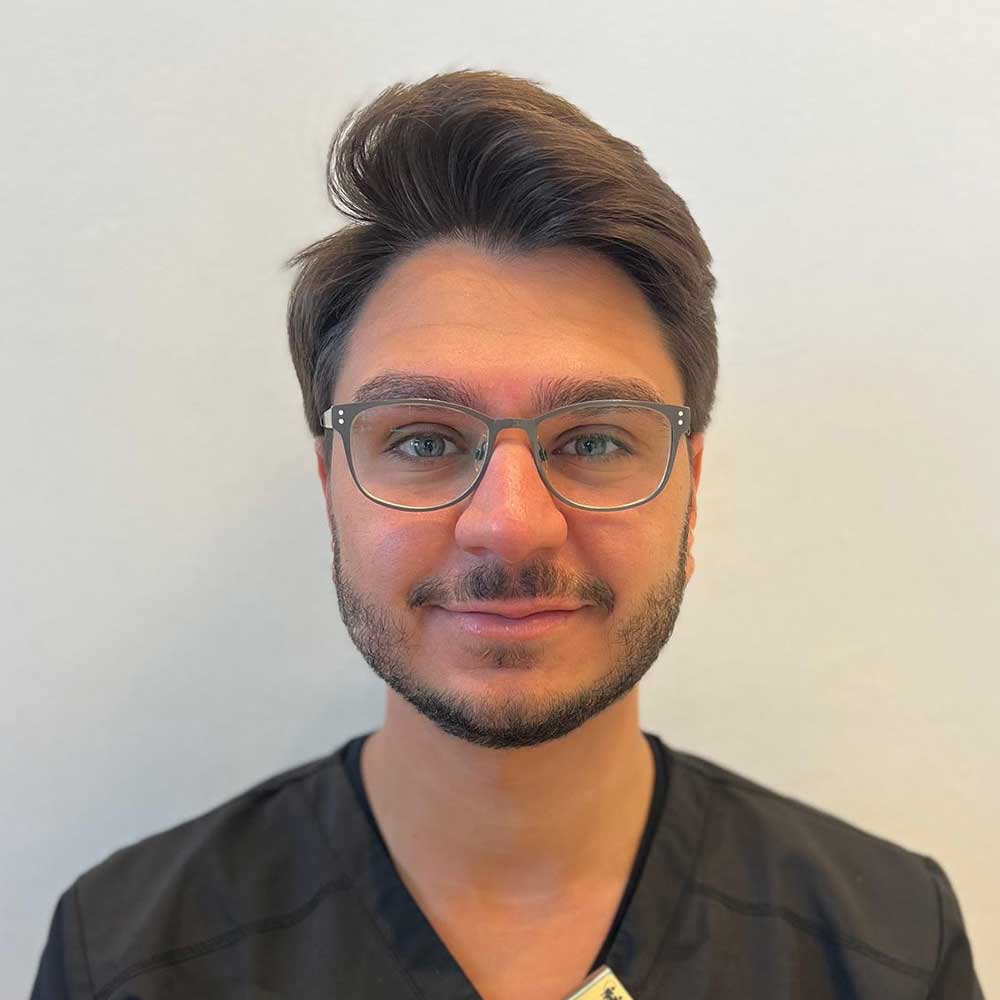 Sam nayif tandlakare family dental care